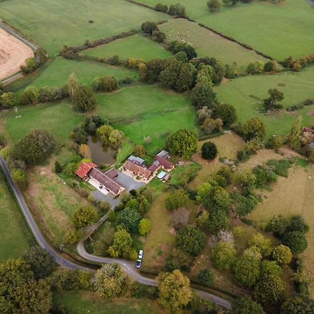 فيلا 24H Le Mans - Les Haies Gite, Near Le Mans Circuit Coulans-sur-Gée المظهر الخارجي الصورة